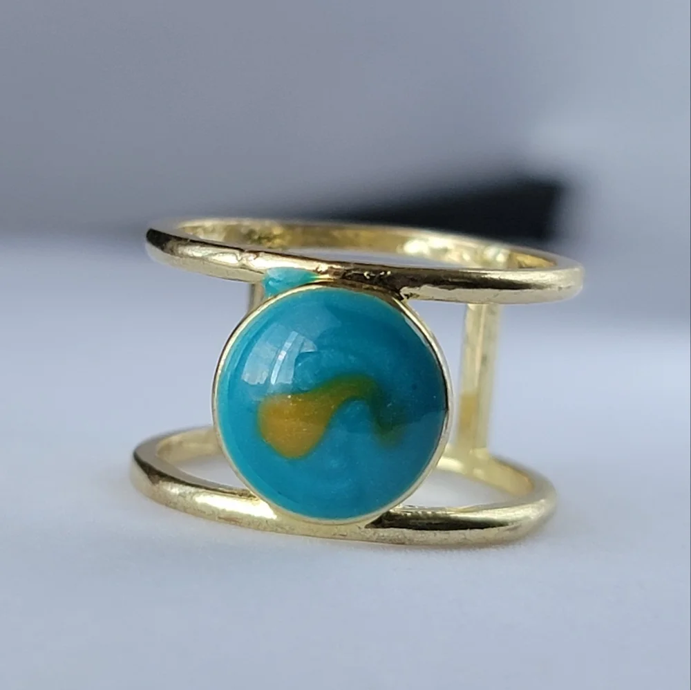 Turquoise and Gold Swirl Enamel Ring Gold Tone Size 6.5 Midi Ring